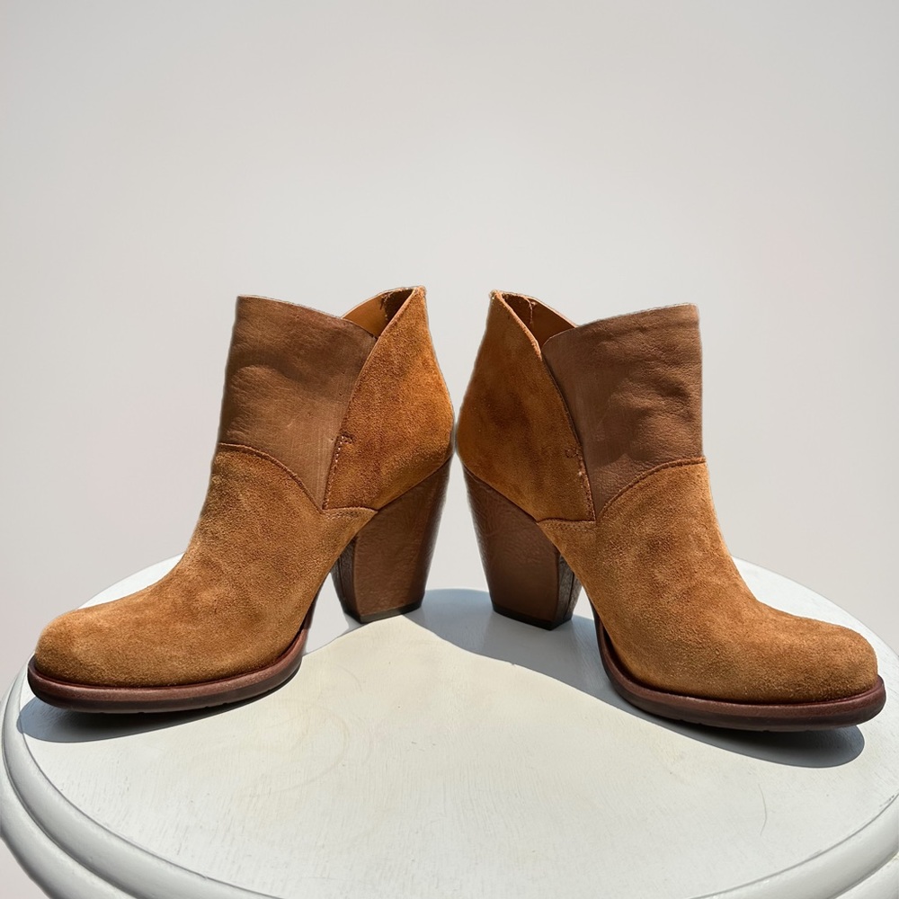 Kork-Ease Castaneda suede and leather combination zipper back ankle boots - Picture 6 of 10